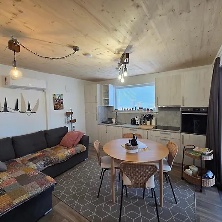 ホリデーパーク Nomadlux Mobile - Pool & Parking - Twins 11, Village Twins, Pakostane, Zadar County Pakoštane