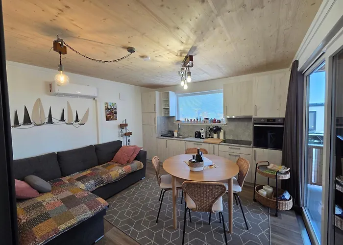 פארק נופש Nomadlux Mobile - Pool & Parking - Twins 11, Village Twins, Pakostane, Zadar County פאקוסטאן
